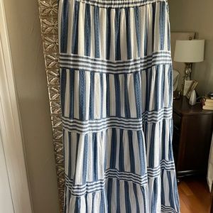 American Eagle MIDI Skirt - Size M